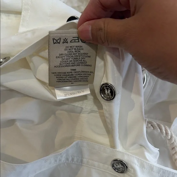 Burberry White Collared Shirt Dress - Picture 10 of 11